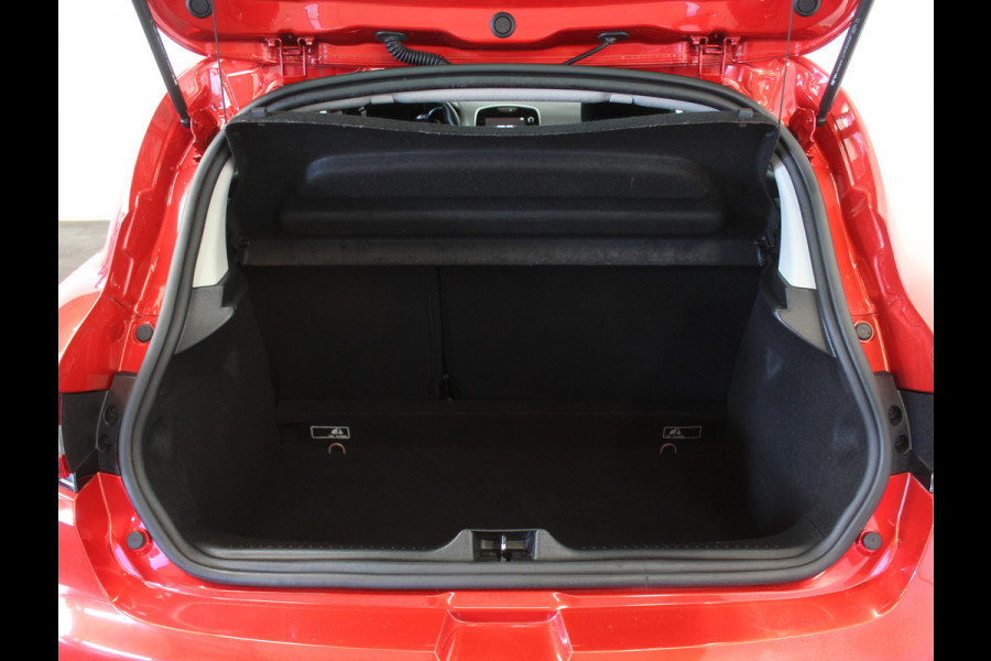Renault Clio 0.9 TCe Intens CLIMATE | LED | CARPLAY | NAVI | PDC | CRUISE | LMV