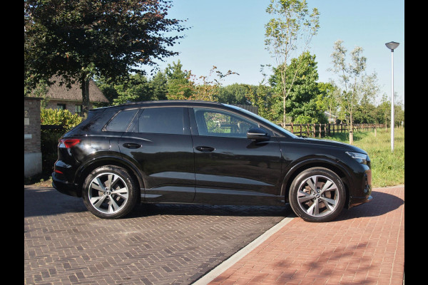 Audi Q4 e-tron 40 Advanced edition 77 kWh | Apple Carplay | Black Optic | Parkeersensoren | Navi |
