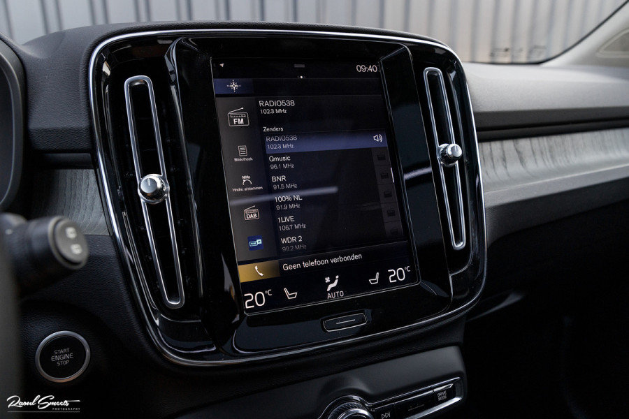 Volvo XC40 1.5 T3 Inscription | Adaptieve cruise | Panorama dak | Zwenkbare trekhaak | Harman Kardon |