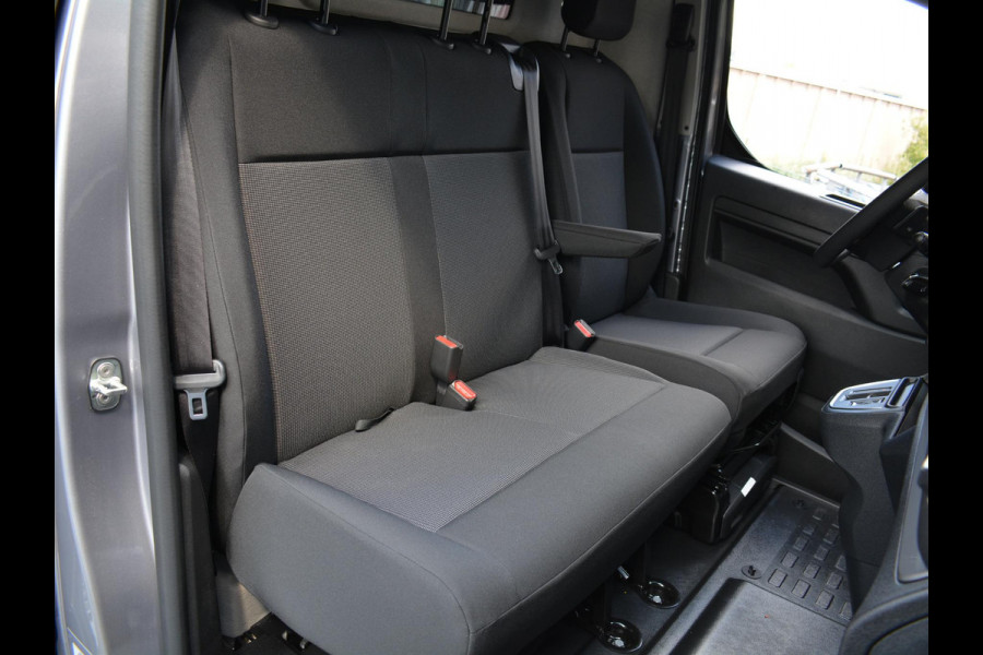 Opel Vivaro Electric L2 75 kWh | 8 jaar garantie | Surround View Pakket | Comfort scheidingswand | dodehoek detectie | 3 zitplaatsen | rijklaarprijs