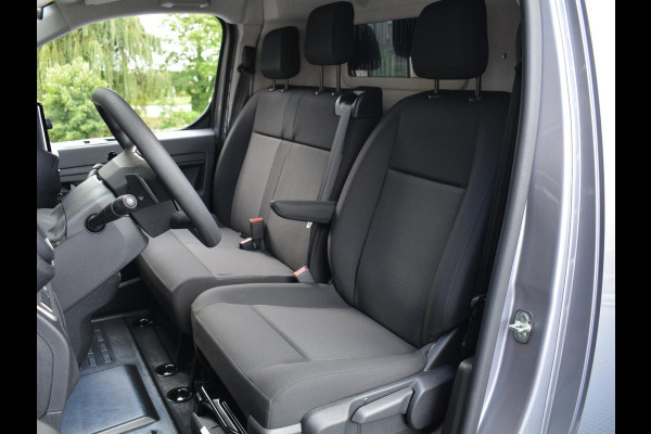 Opel Vivaro Electric L2 75 kWh | 0% Rente | 8 jaar garantie | Surround View Pakket | Comfort scheidingswand | Dodehoek detectie | 3 zitplaatsen | rijklaarprijs