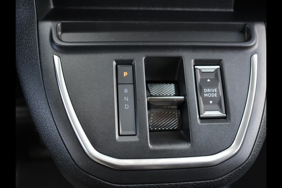 Opel Vivaro Electric L2 75 kWh | 0% Rente | 8 jaar garantie | Surround View Pakket | Comfort scheidingswand | Dodehoek detectie | 3 zitplaatsen | rijklaarprijs