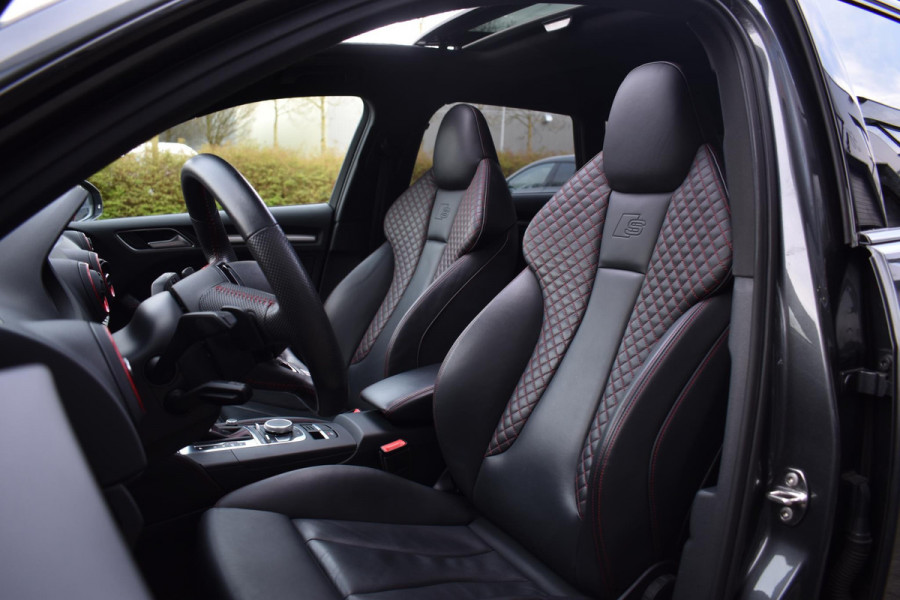 Audi S3 Sportback 2.0 TFSI S3 quattro Pano ACC Lane Virtual Schaalst B&O