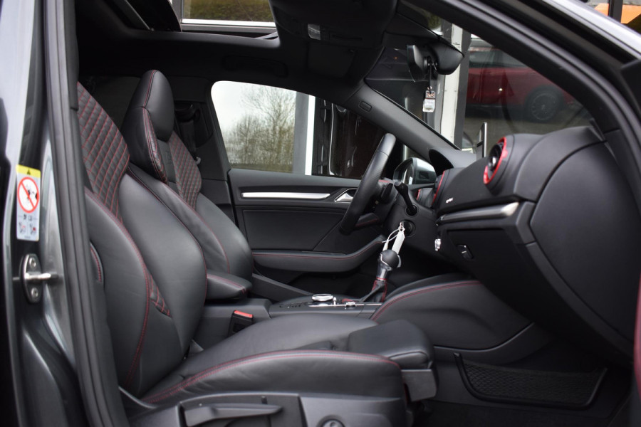 Audi S3 Sportback 2.0 TFSI S3 quattro Pano ACC Lane Virtual Schaalst B&O