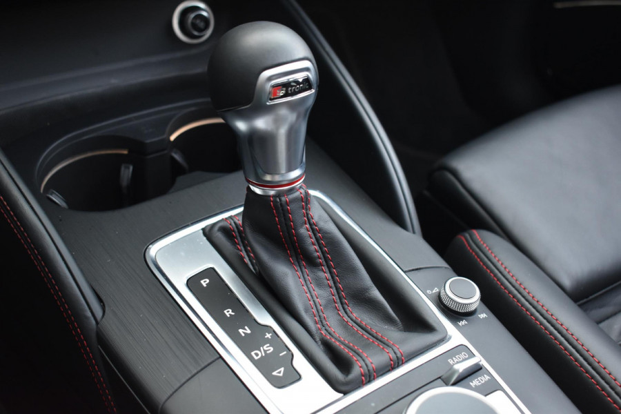 Audi S3 Sportback 2.0 TFSI S3 quattro Pano ACC Lane Virtual Schaalst B&O