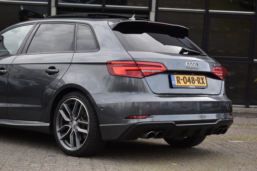 Audi S3 Sportback 2.0 TFSI S3 quattro Pano ACC Lane Virtual Schaalst B&O