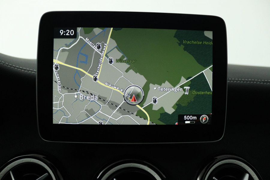 Mercedes-Benz CLA-Klasse Shooting Brake 180 Business Solution AMG (PANORAMADAK, TREKHAAK, STOELVERWARMING, CAMERA, NAVIGATIE)