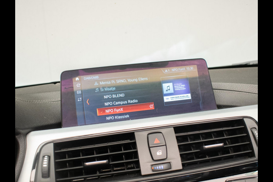 BMW 4 Serie Cabrio 430i High Executive M PAKKET (APPLE CARPLAY,NAVI,LED,XENON,ELETRISCHE STOELEN,LEDER,CAMERA,PDC,NETTESTAAT)