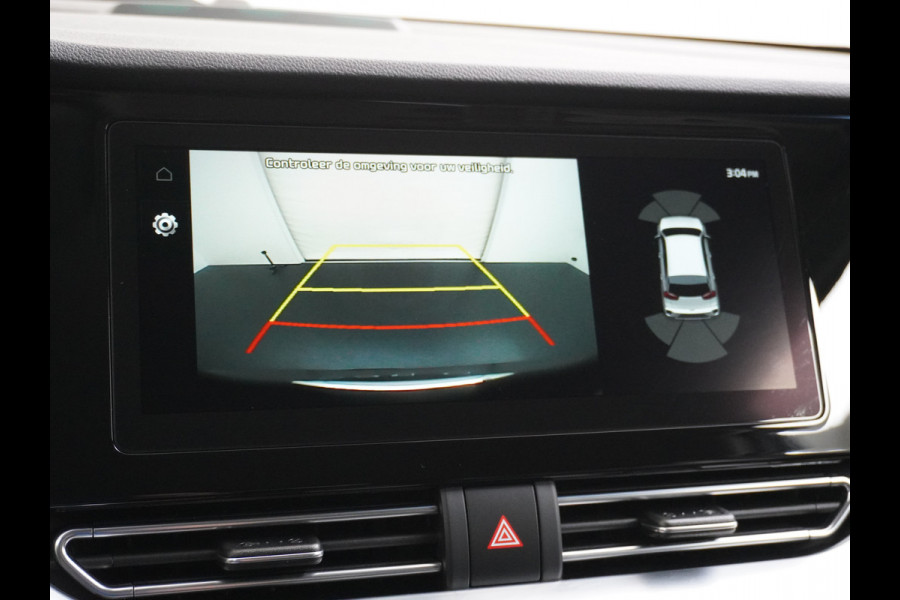 Kia e-Niro 64kWh 204PK Leder ExecutiveLine Adap.Cruise JBL®-Sound Navi Ecc Apple Carplay/Android Auto DAB Stoelverwarming+Ventilatie+Memory Warmtepomp Stuurverwarming Bluetooth Led Lmv Rijstrooksensor Origineel Nederlandse Auto Dealeronderhouden 48.000 nieuw! 1e Eigenaar