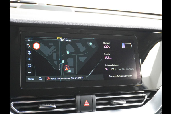 Kia e-Niro 64kWh 204PK Leder ExecutiveLine Adap.Cruise JBL®-Sound Navi Ecc Apple Carplay/Android Auto DAB Stoelverwarming+Ventilatie+Memory Warmtepomp Stuurverwarming Bluetooth Led Lmv Rijstrooksensor Origineel Nederlandse Auto Dealeronderhouden 48.000 nieuw! 1e Eigenaar