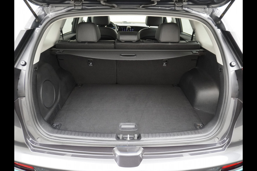 Kia e-Niro 64kWh 204PK Leder ExecutiveLine Adap.Cruise JBL®-Sound Navi Ecc Apple Carplay/Android Auto DAB Stoelverwarming+Ventilatie+Memory Warmtepomp Stuurverwarming Bluetooth Led Lmv Rijstrooksensor Origineel Nederlandse Auto Dealeronderhouden 48.000 nieuw! 1e Eigenaar