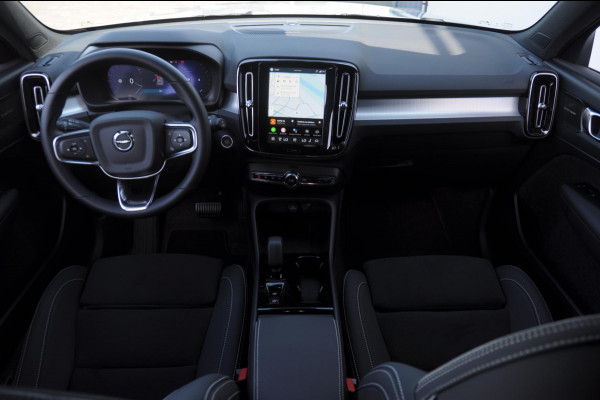 Volvo XC40 B4 211PK Automaat Plus Dark / Adaptive cruise control / Elektrische stoelen / Harman Kardon audio / Pilot assist / BLIS / Stoel en stuur verwarming / Elektrische achterklep / Parkeersensoren met camera / Google infotainment