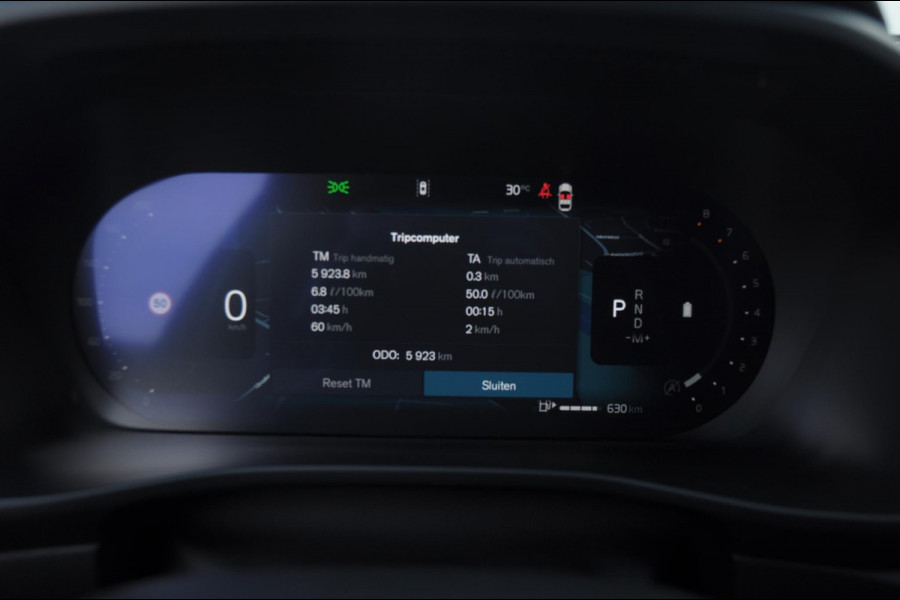 Volvo XC40 B4 211PK Automaat Plus Dark / Adaptive cruise control / Elektrische stoelen / Harman Kardon audio / Pilot assist / BLIS / Stoel en stuur verwarming / Elektrische achterklep / Parkeersensoren met camera / Google infotainment