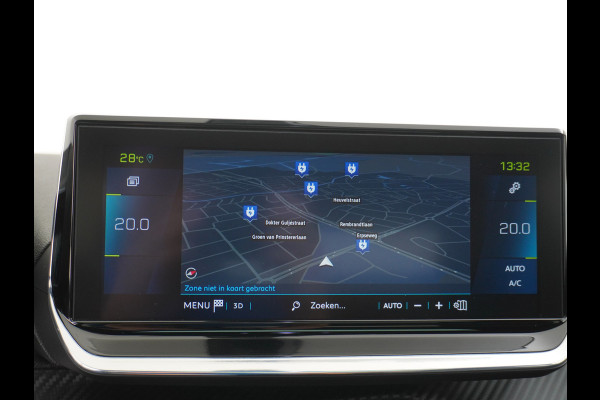 Peugeot e-2008 EV50kWh Panorama-Schuif/kanteldak Allure 3D-Virtual Cockpit Apple Carplay/Android Auto Navi Ecc Cruise Control Pdc 1/2 Leer Draadloos GSM laden Led Regen-Lichtsensor DAB Verkeersbord detectie Zeer compleet! 45.000 nieuw!