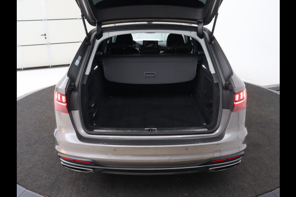 Audi A4 35 TFSI Launch Edition Business | Panoramadak | Trekhaak | Sportstoelen | Virtual Cockpit | Carplay | 19'' | Full LED | Climate control | Parkeerhulp | Cruise control