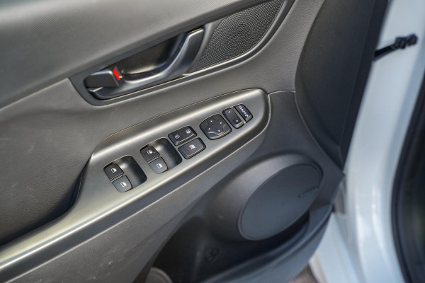 Hyundai Kona 1.6 T N-Line Camera Stoelvent. Stuurverw DAB+ Navigatie Keyless 200pk!