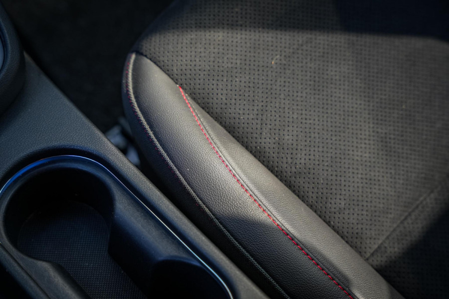 Hyundai Kona 1.6 T N-Line Camera Stoelvent. Stuurverw DAB+ Navigatie Keyless 200pk!