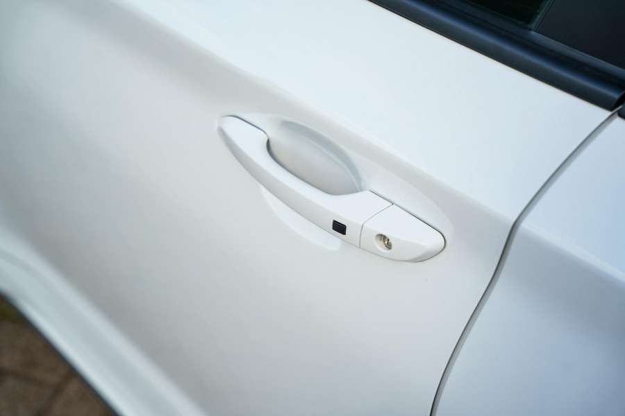 Hyundai Kona 1.6 T N-Line Camera Stoelvent. Stuurverw DAB+ Navigatie Keyless 200pk!