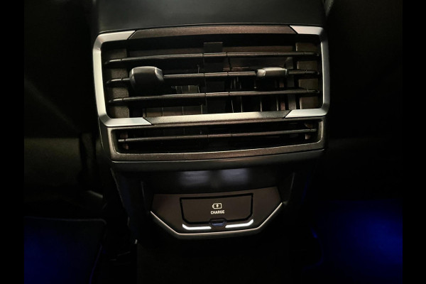Lynk & Co 01 1.5 Panoramadak / 360 cam / ACC / CarPlay / Black Edition / BTW / 261 PK