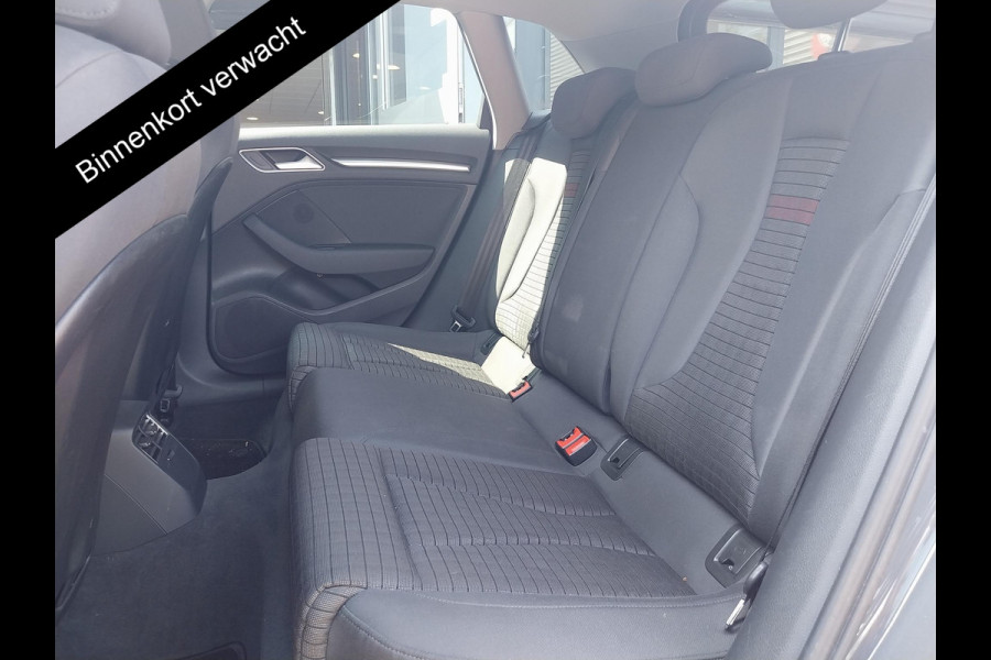 Audi A3 Sportback 30 TFSI Advance | Navigatie | Cruise Control | Privacy Glass |
