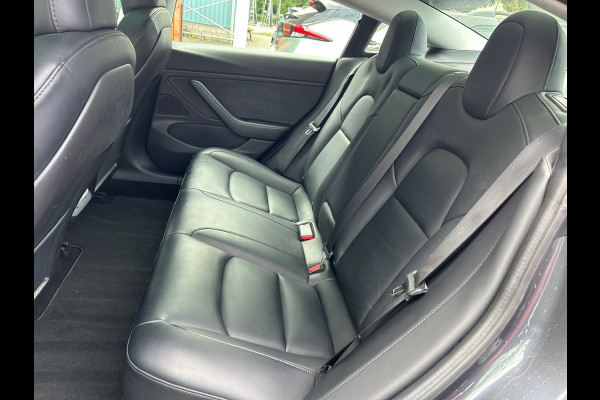Tesla Model 3 Standard RWD Plus 60 kWh 86% SOH  19INCH 1e Eigenaar NL-Auto