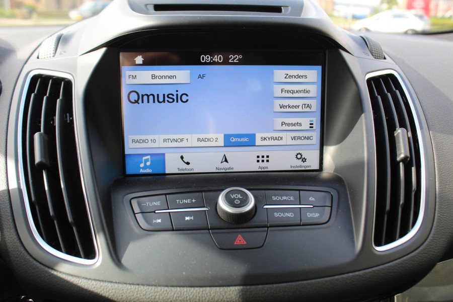 Ford C-MAX 1.0 Titanium , 125pk Climate control , Camera , Trekhaak afneembaar , Cruise Navigatie , Bluetooth , Park. Assist , LED dag rijverlichting