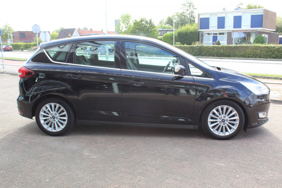 Ford C-MAX 1.0 Titanium , 125pk Climate control , Camera , Trekhaak afneembaar , Cruise Navigatie , Bluetooth , Park. Assist , LED dag rijverlichting