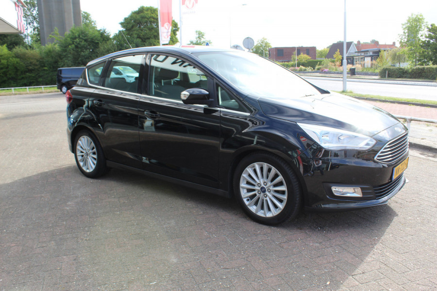 Ford C-MAX 1.0 Titanium , 125pk Climate control , Camera , Trekhaak afneembaar , Cruise Navigatie , Bluetooth , Park. Assist , LED dag rijverlichting