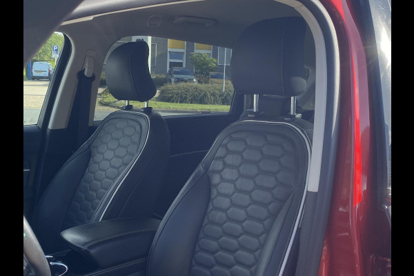 Ford S-Max 2.5 FHEV 5p Vignale 190pk | Full LED | SONY SYNC 3 Navigatie | Stoelverwarmingen en Koeling | Adaptieve Cruise | BLIS | 1.700kg Trekgewicht