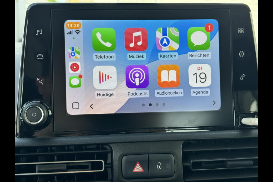 Citroën Berlingo 1.2 PureTech Shine Automaat Cruise control Climate control Achteruitrijcamera Apple Carplay / Android auto