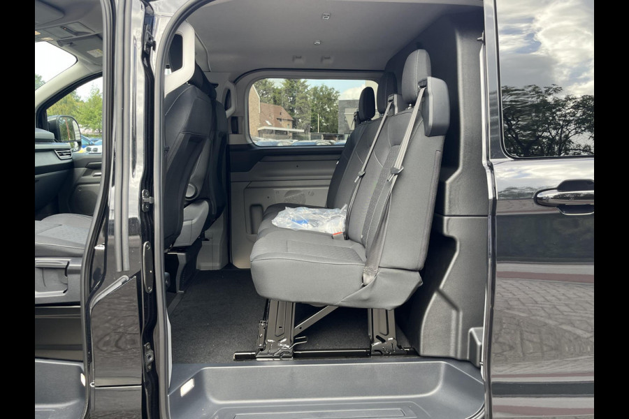Ford Transit Custom 320 2.5 PHEV L2H1 Limited DC | SCI | 233pk | Dubbele Cabine | Dubbele zijschuifdeur | 12-weg verstel- en verwarmbare AGR Stoelen | Inklapbare trekhaak | 17 inch lichtmetalen velgen | Driver Assistance Pack Premium  | Verwarmbaar stuurwiel | Bekleding zijwand en achterdeuren (volledig) | PRIJS EX. BTW INCL. BPM