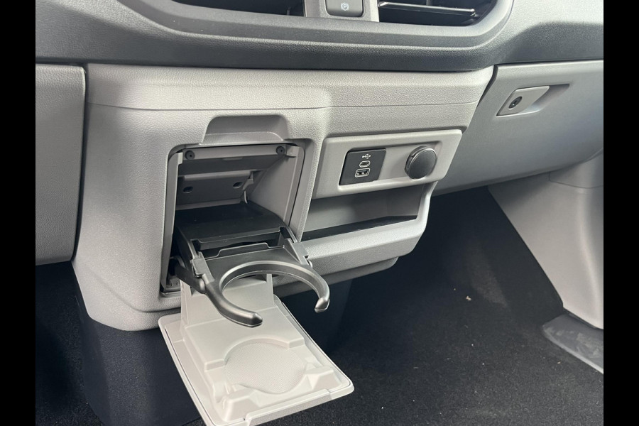 Ford Transit Custom 320 2.5 PHEV L2H1 Limited DC | SCI | 233pk | Dubbele Cabine | Dubbele zijschuifdeur | 12-weg verstel- en verwarmbare AGR Stoelen | Inklapbare trekhaak | 17 inch lichtmetalen velgen | Driver Assistance Pack Premium  | Verwarmbaar stuurwiel | Bekleding zijwand en achterdeuren (volledig) | PRIJS EX. BTW INCL. BPM