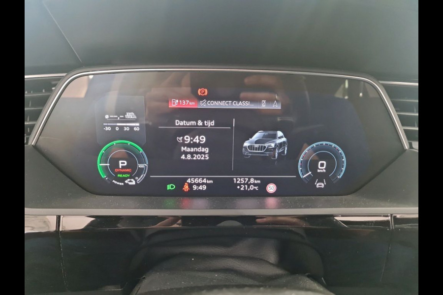 Audi e-tron Sportback 50 quattro Business edition Plus 71 kWh | Black Edition | Panoramadak | Memory Seats | Luchtvering | Adaptive Cruise Control | Apple Carplay | Keyless | Matrix LED | Leder | Stoelverwarming | NAP |