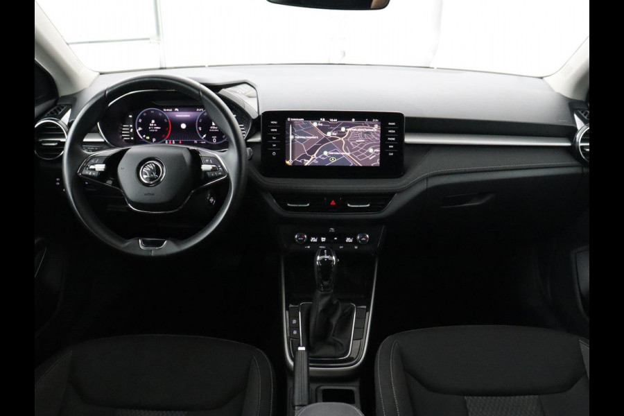 Škoda Fabia 1.0 TSI Business Edition | Carplay | Navigatie | Full LED | Digital Cockpit | Climate control | Parkeerhulp | Cruise control | Sfeerverlichting | DAB | Getint glas