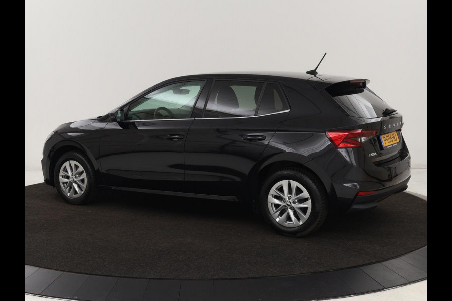 Škoda Fabia 1.0 TSI Business Edition | Carplay | Navigatie | Full LED | Digital Cockpit | Climate control | Parkeerhulp | Cruise control | Sfeerverlichting | DAB | Getint glas