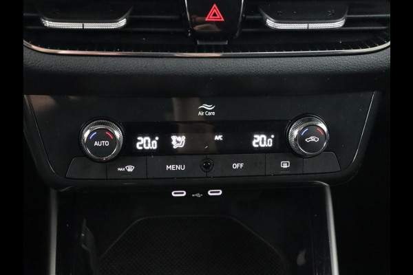 Škoda Fabia 1.0 TSI Business Edition | Carplay | Navigatie | Full LED | Digital Cockpit | Climate control | Parkeerhulp | Cruise control | Sfeerverlichting | DAB | Getint glas
