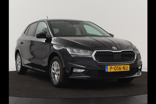 Škoda Fabia 1.0 TSI Business Edition | Carplay | Navigatie | Full LED | Digital Cockpit | Climate control | Parkeerhulp | Cruise control | Sfeerverlichting | DAB | Getint glas