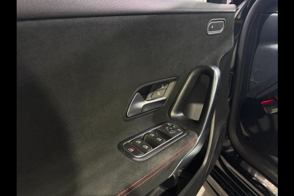 Mercedes-Benz A-Klasse 250 Premium Plus | AMG | Pano | Ambient light | PDC