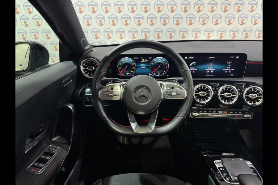 Mercedes-Benz A-Klasse 250 Premium Plus | AMG | Pano | Ambient light | PDC