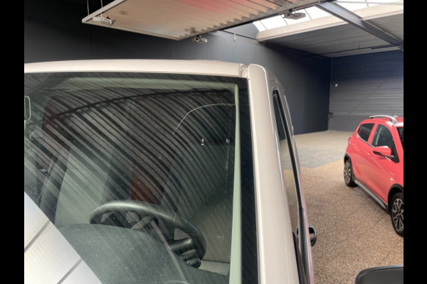 Volkswagen Transporter T6 150pk L2H1 Deurtjes ,Airco trekhaak bpm vrij