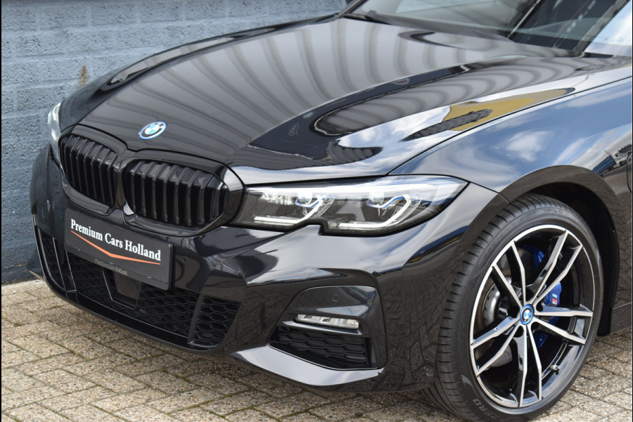 BMW 3 Serie Touring 330e xDrive M-Sport 292 Pk Pano Head-Up Laser Leder 19 Inch