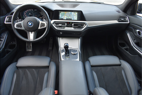 BMW 3 Serie Touring 330e xDrive M-Sport 292 Pk Pano Head-Up Laser Leder 19 Inch