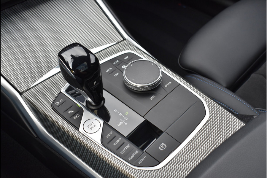 BMW 3 Serie Touring 330e xDrive M-Sport 292 Pk Pano Head-Up Laser Leder 19 Inch