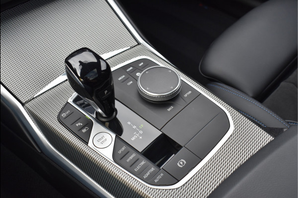 BMW 3 Serie Touring 330e xDrive M-Sport 292 Pk Pano Head-Up Laser Leder 19 Inch
