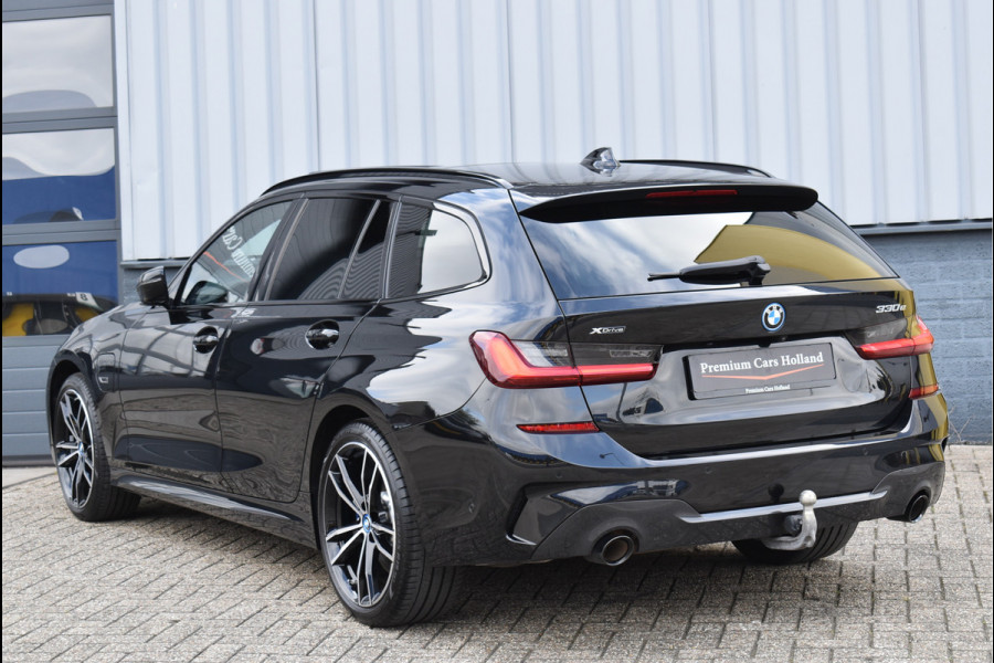BMW 3 Serie Touring 330e xDrive M-Sport 292 Pk Pano Head-Up Laser Leder 19 Inch
