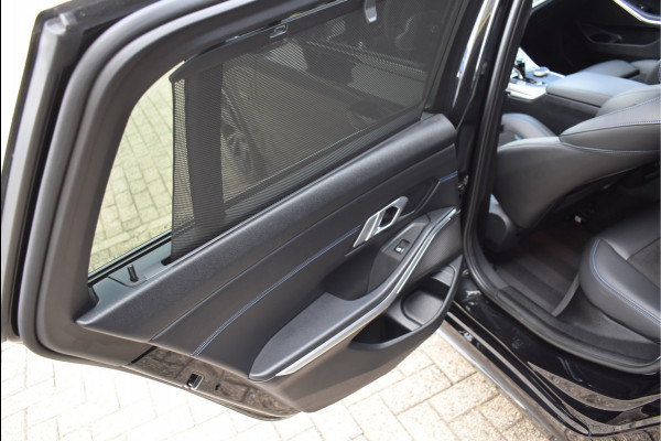 BMW 3 Serie Touring 330e xDrive M-Sport 292 Pk Pano Head-Up Laser Leder 19 Inch
