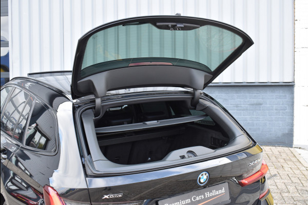 BMW 3 Serie Touring 330e xDrive M-Sport 292 Pk Pano Head-Up Laser Leder 19 Inch
