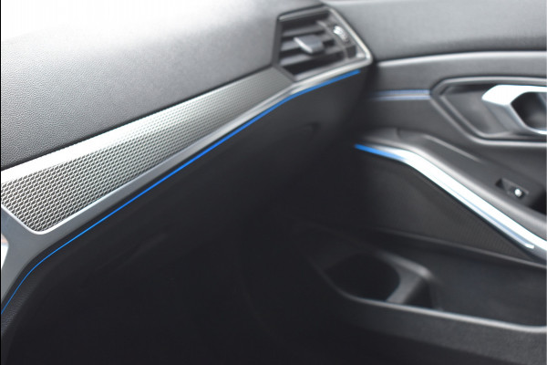 BMW 3 Serie Touring 330e xDrive M-Sport 292 Pk Pano Head-Up Laser Leder 19 Inch