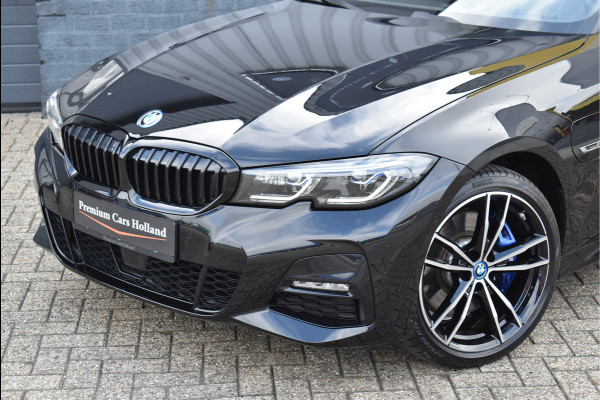 BMW 3 Serie Touring 330e xDrive M-Sport 292 Pk Pano Head-Up Laser Leder 19 Inch