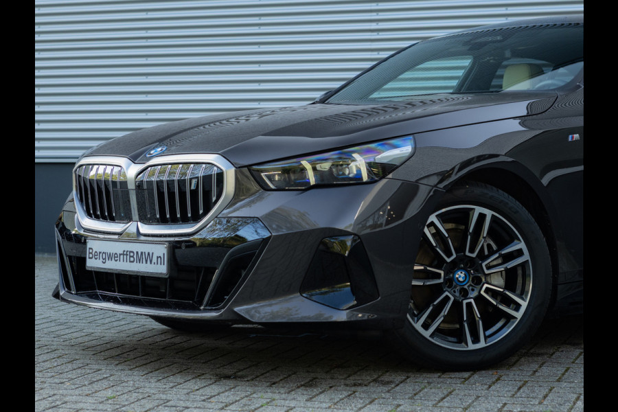 BMW i5 xDrive40 M-Sport - Onderstel Prof - Trekhaak - Bowers & Wilkins - Driving Ass Prof